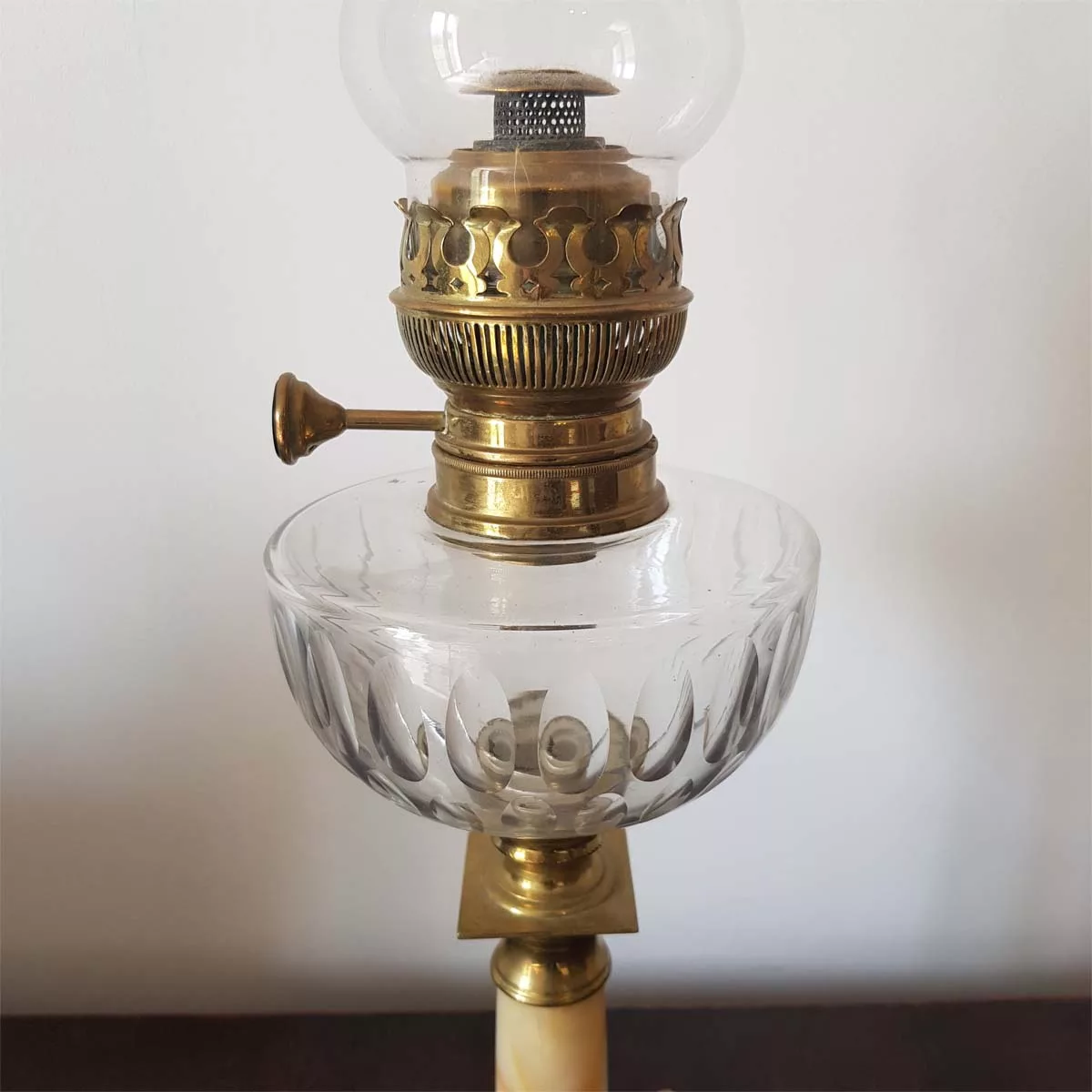 Antique oil lamp france 19th century brass cristal onyx