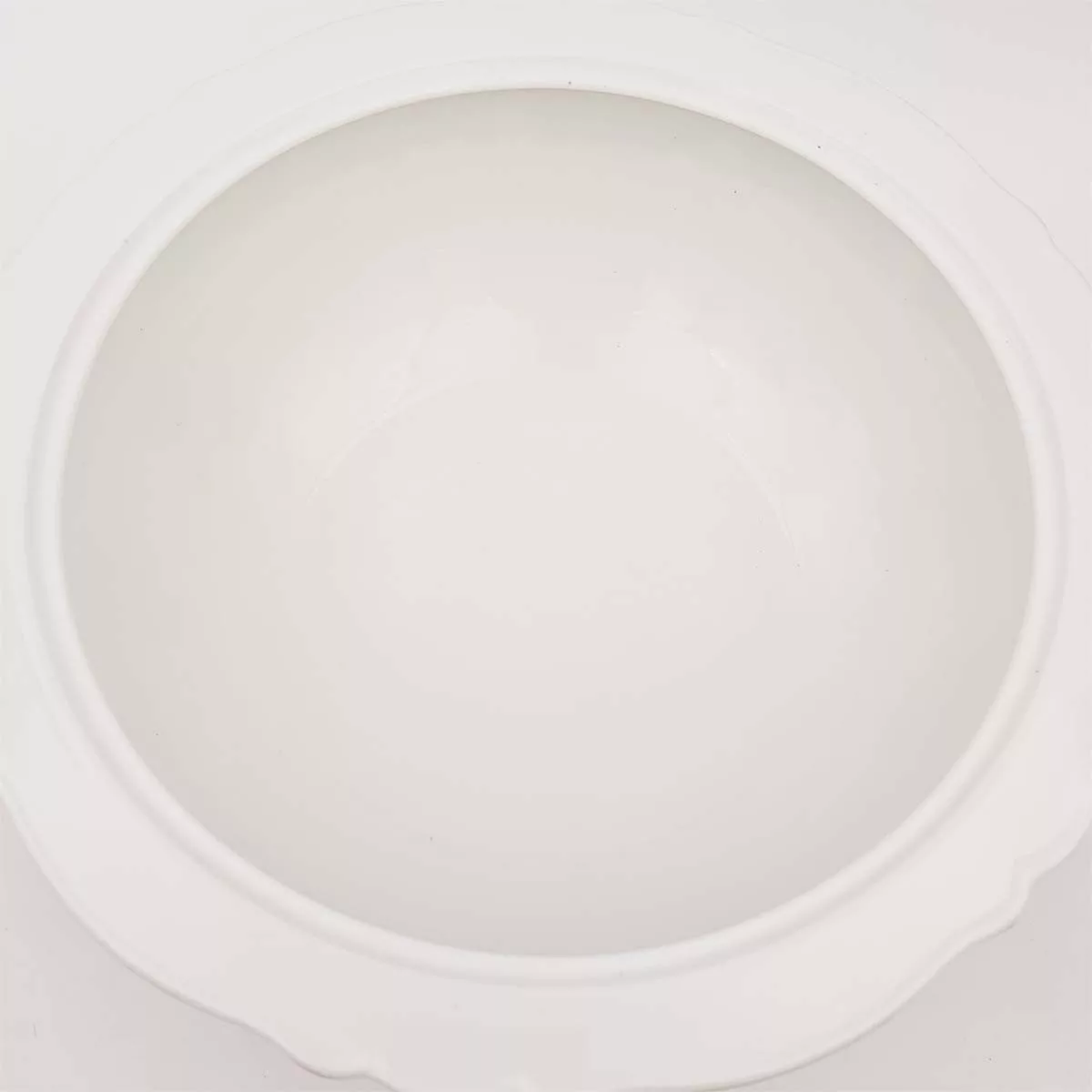 Haviland Limoges white porclain tureen